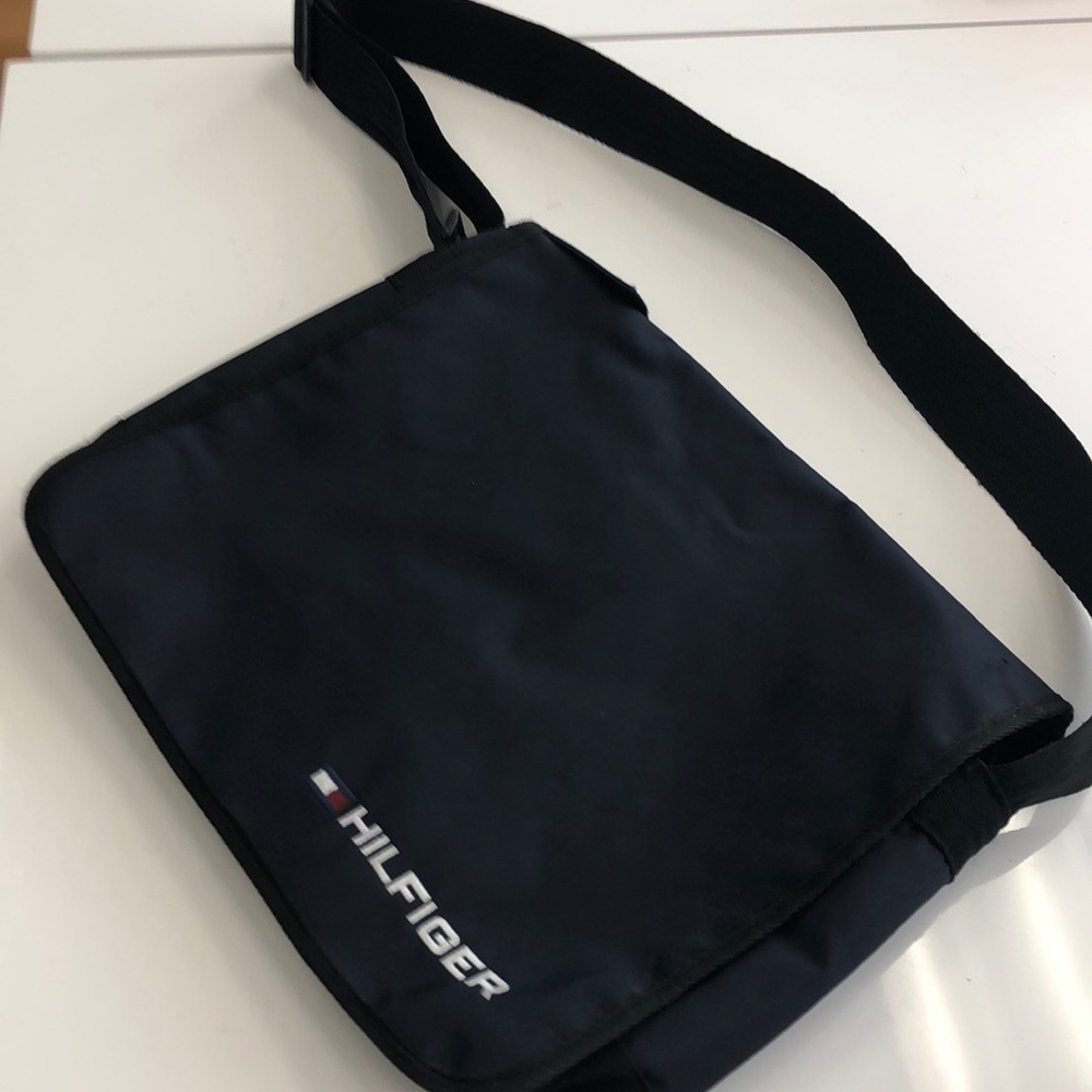Tommy Hilfiger navy messenger bag